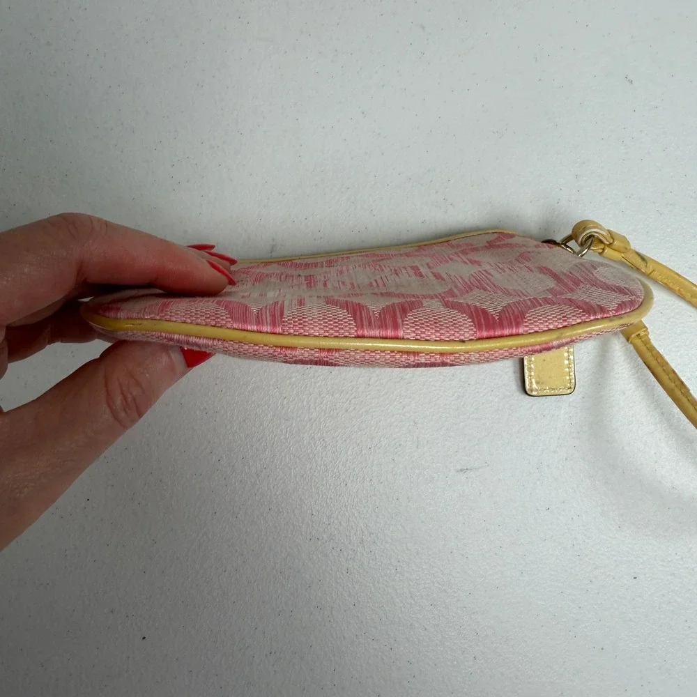 Y2K Coach Madison Op Art Pink Yellow Ombré Mini Wristlet 2009 Patent Leather